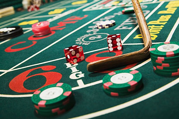 Live-dealer blackjack table on goto777 platform with multilingual dealer interface